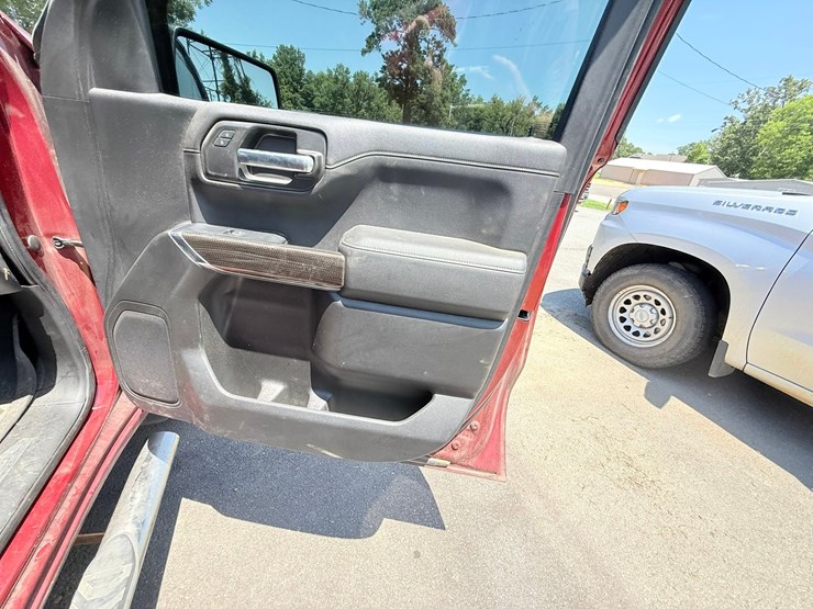 2020-chevrolet-silverado-1500-image-42