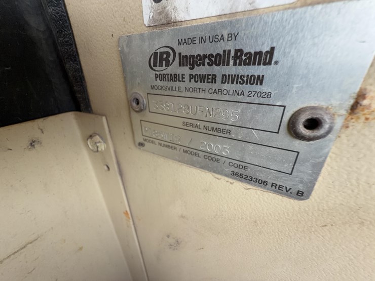 2003-ingersoll-rand-185-image-17