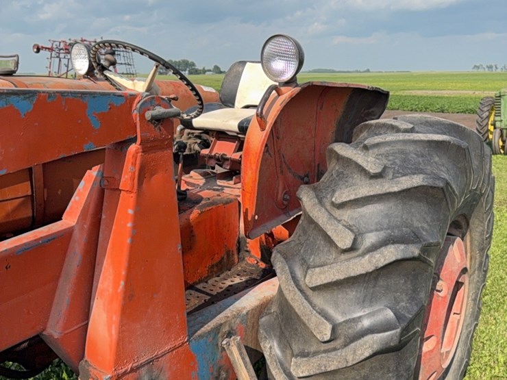 d-17-allis-chalmers-with-loader,-7,654-hrs-image-24