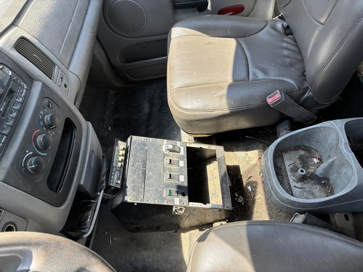2005-dodge-ram-2500-image-21