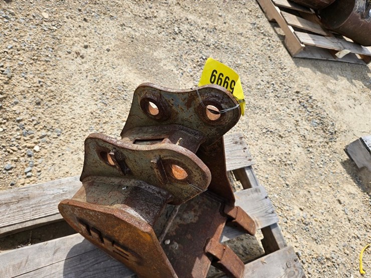 2011-wacker-neuson-1404-image-10
