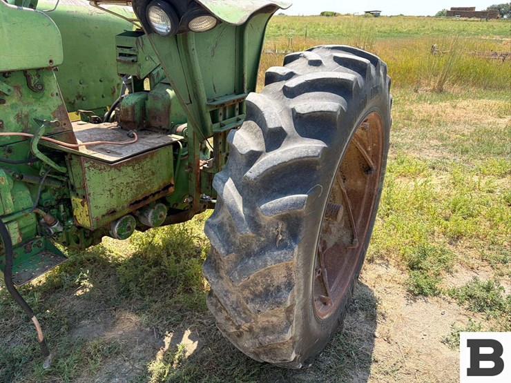 john-deere-4020-image-13