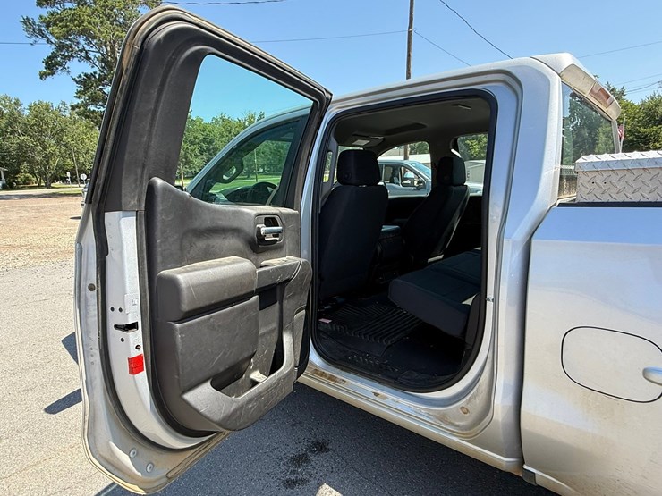 2021-chevrolet-silverado-1500-image-18