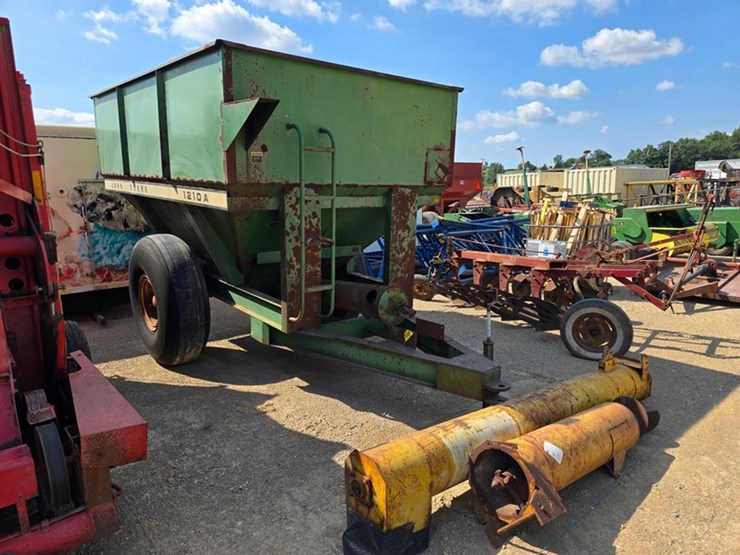 john-deere-1210-image-4