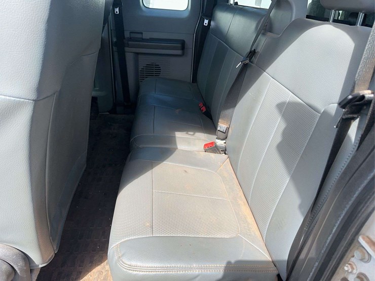 2016-ford-f250-xl-image-24