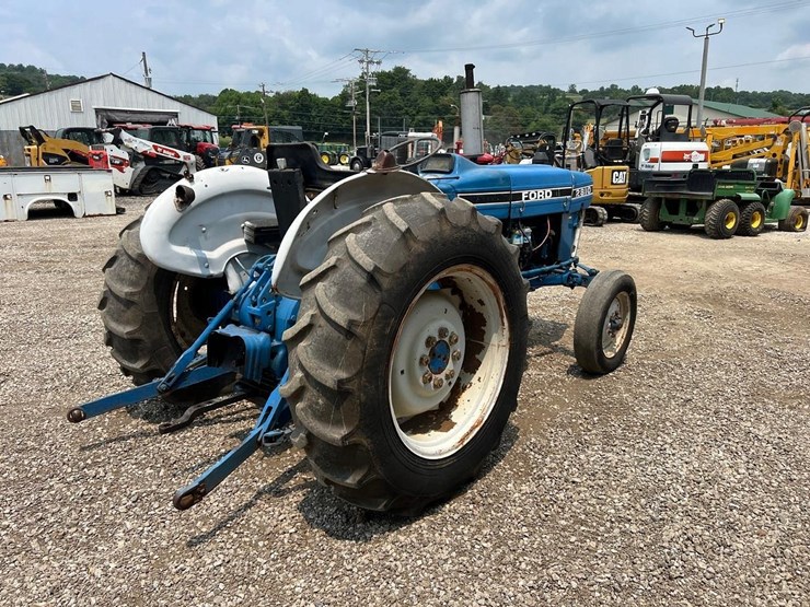 ford-2810-image-6