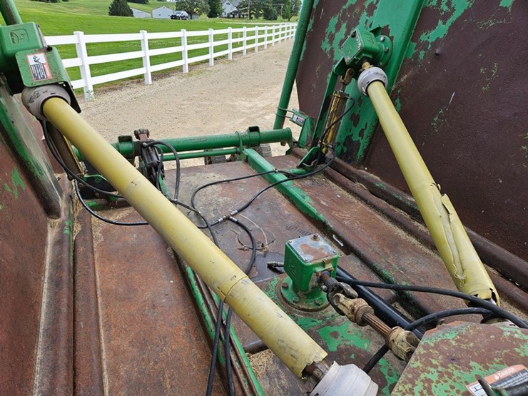 2018-john-deere-2018-image-16