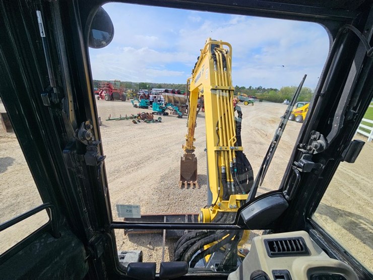 yanmar-vio45-image-37