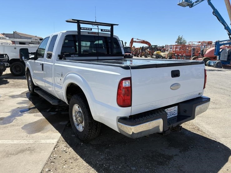 2011-ford-f250-image-4