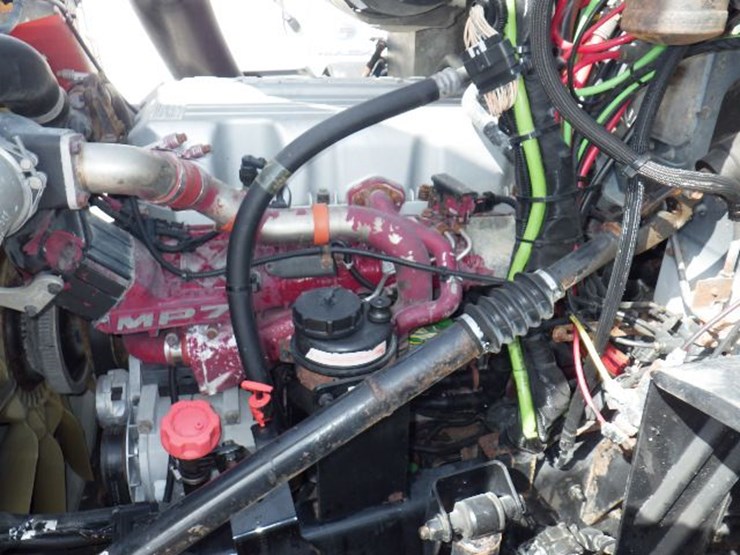 2013-mack-pinnacle-cxu613-image-18