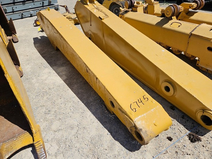 caterpillar-14-image-4