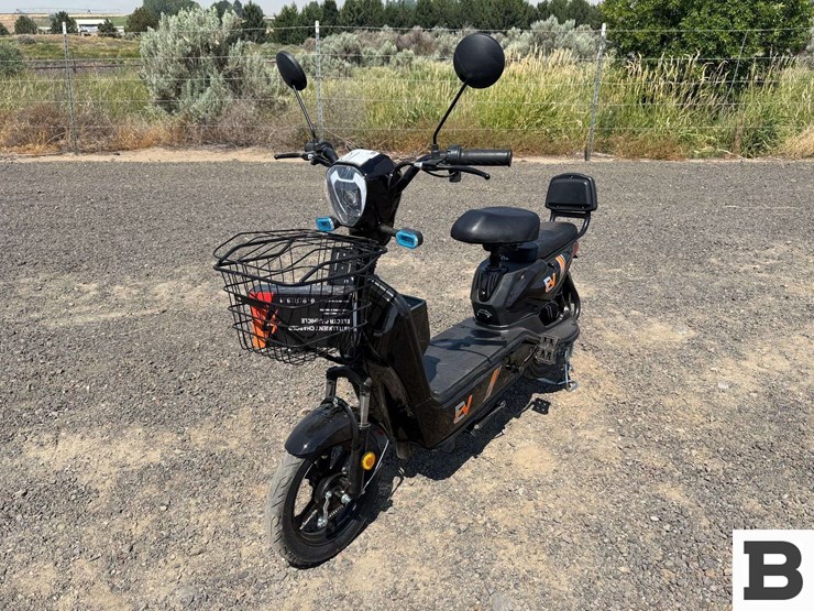 2026-sdlanch-two-wheeled-electric-vehicle-image-1