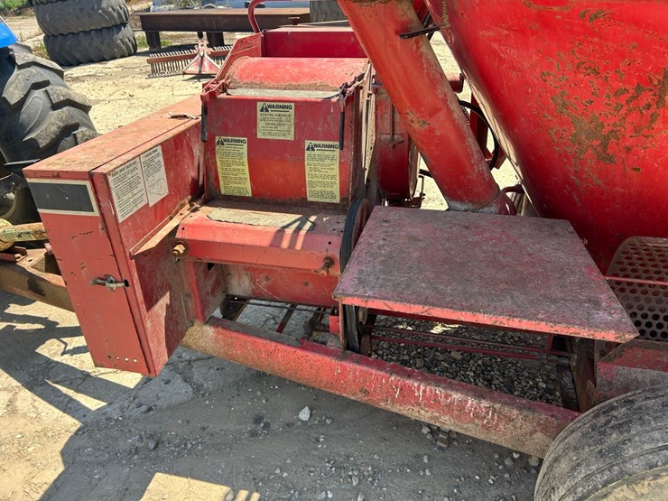 gehl-125-mix-all-grinder-mixer-image-21