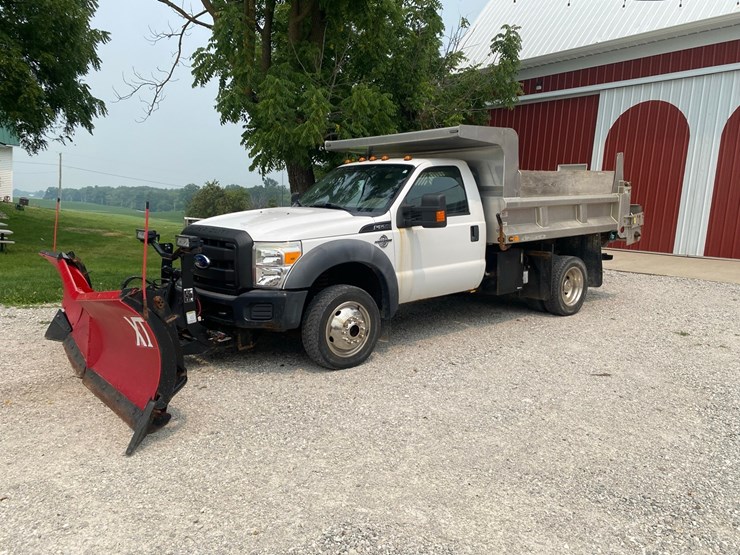 2011-ford-f550-image-1
