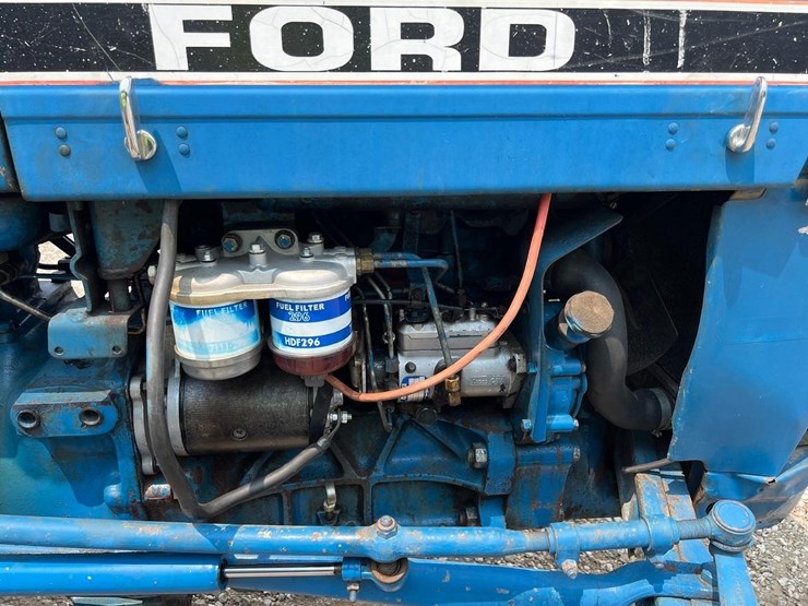 ford-2810-image-16