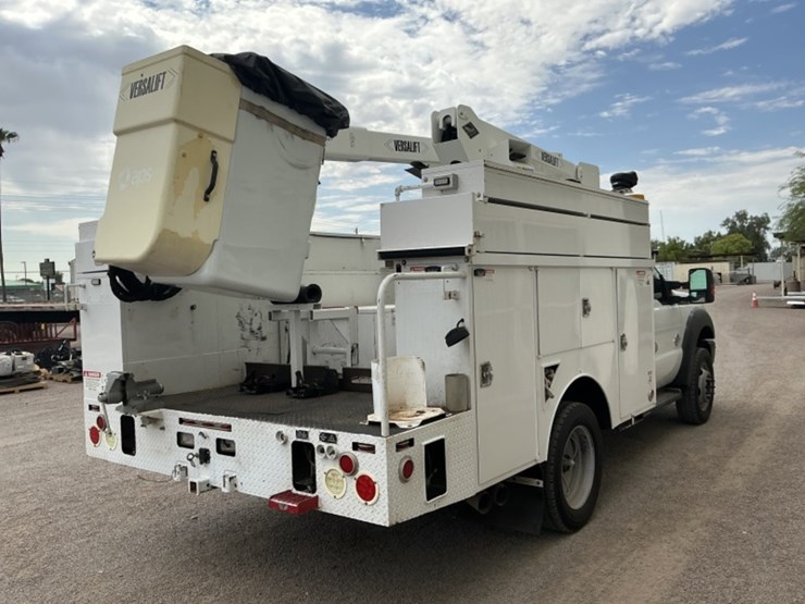 2015-ford-f550-image-5