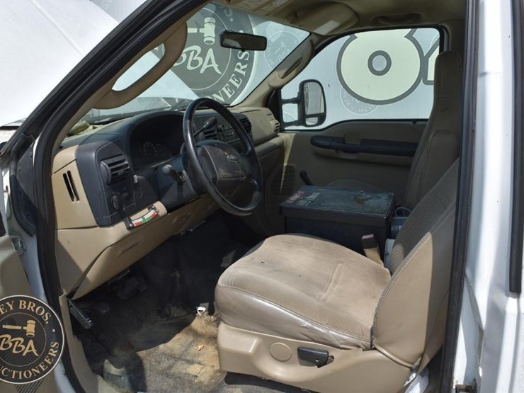2006-ford-f350-sd-xl-image-45