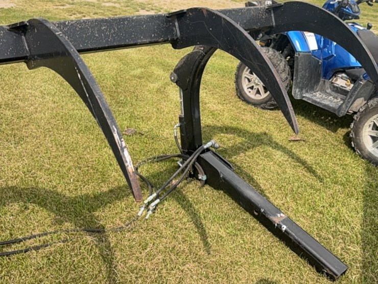 grapple-fork,-like-new,-came-off-new-holland-6070-tractor-and-loader,-would-fit-others-image-15