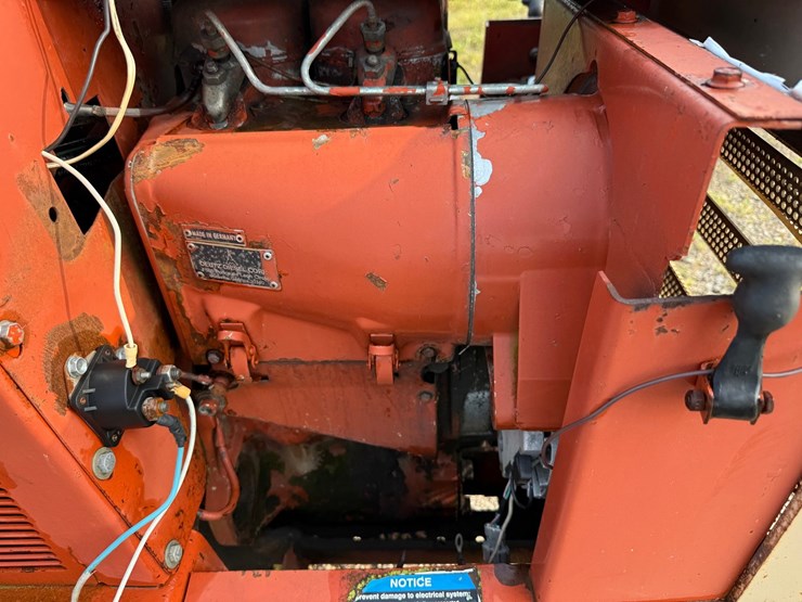 ditch-witch-350sx-image-14