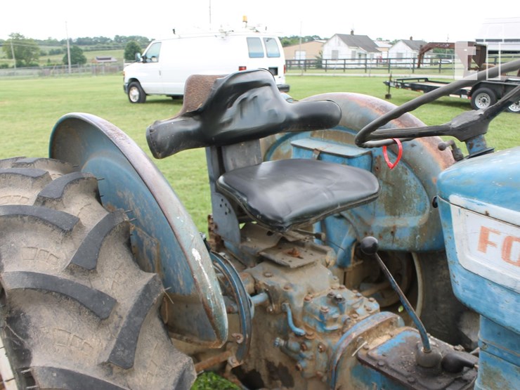 ford-3000-image-6