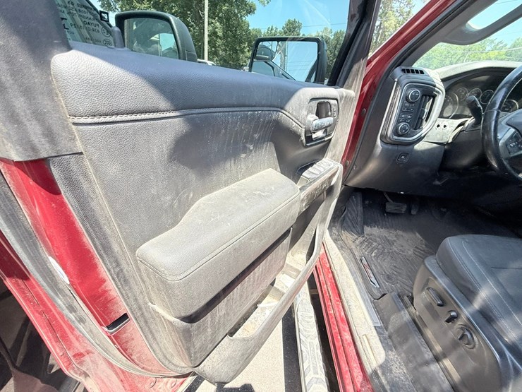 2020-chevrolet-silverado-1500-image-55