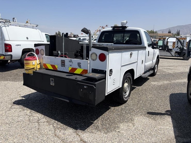 2015-ford-f250-image-3