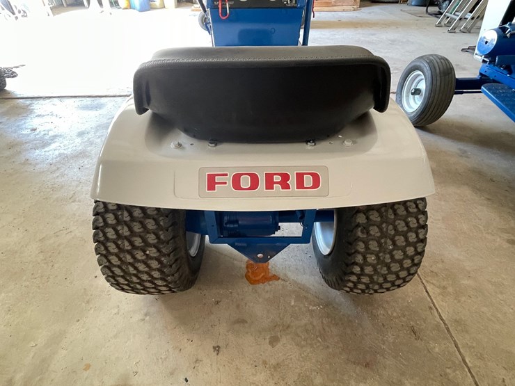 ford-tractor-image-6