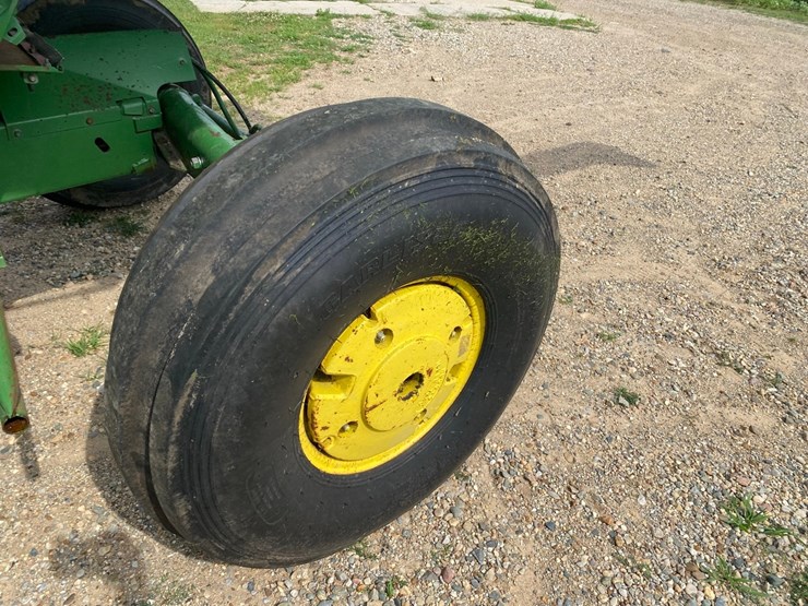 john-deere-4420-combine-image-63