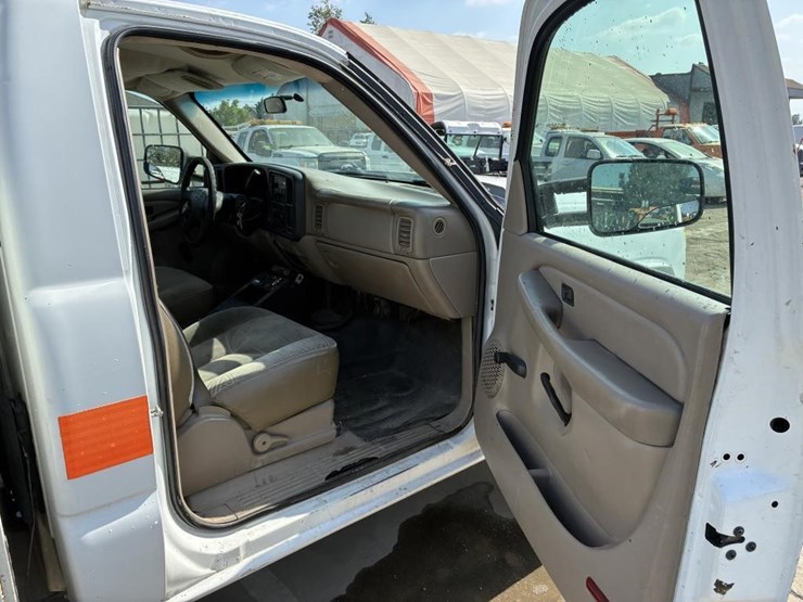 2007-chevrolet-2500hd-image-11