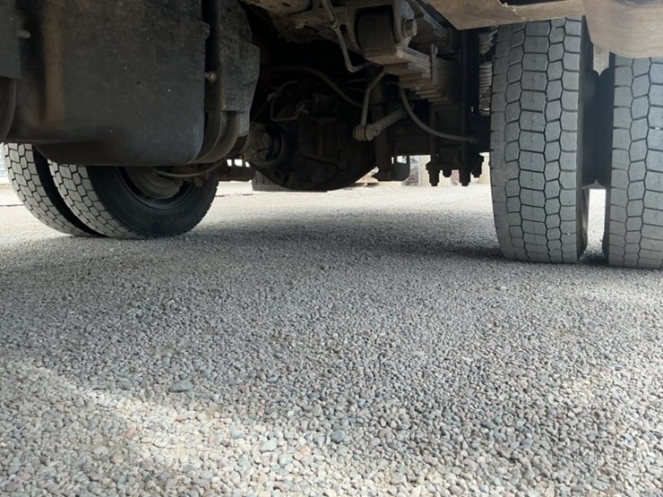 2016-ford-f550-image-31