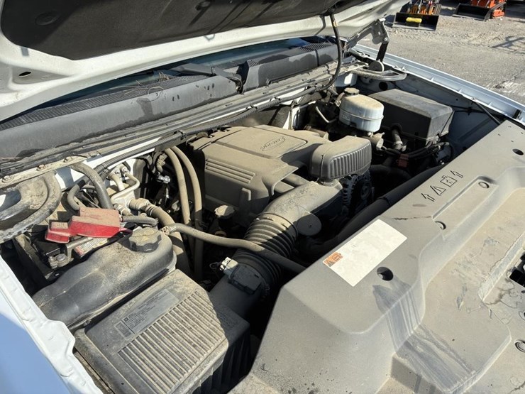 2012-gmc-2500-image-8