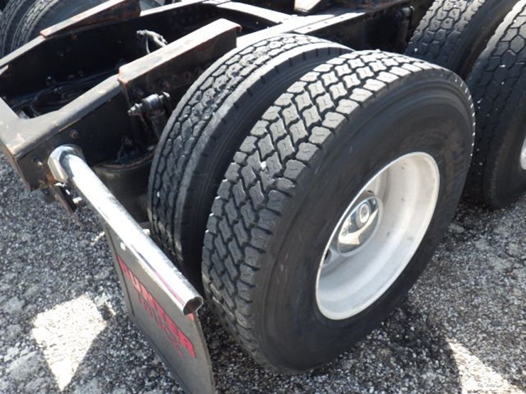 2013-mack-pinnacle-cxu613-image-6
