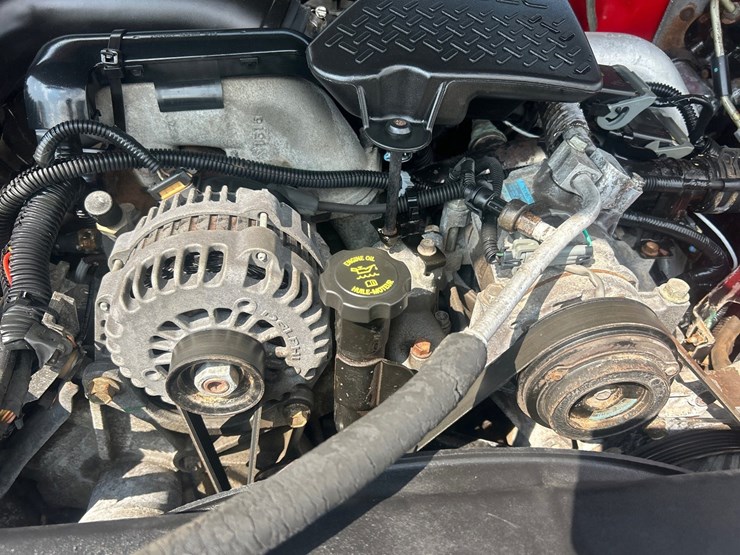 2005-chevrolet-2500-image-33