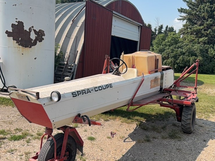 103-melroe-spray-coupe,-engine-runs,-transmission-linkage-issue,-have-booms-image-22