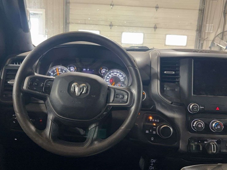 2022-dodge-1500-image-17