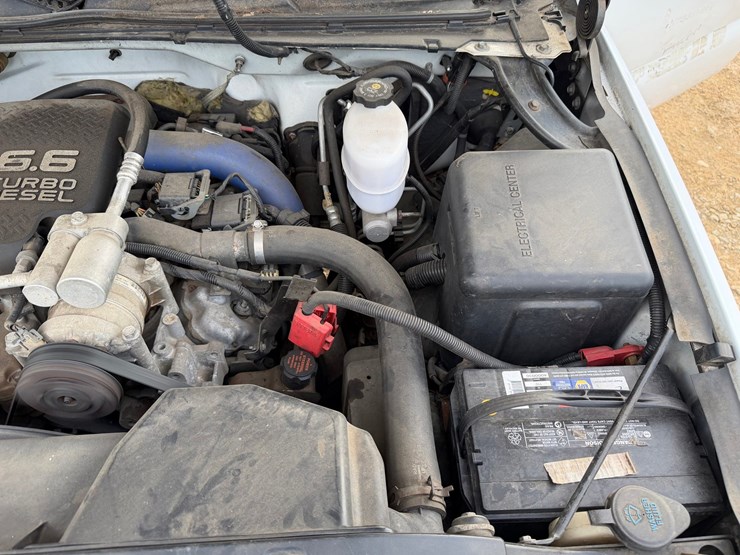 2001-chevrolet-3500-image-72