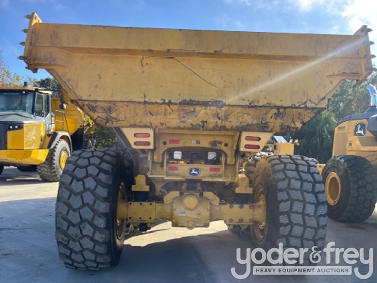 2023-deere-260p-image-5