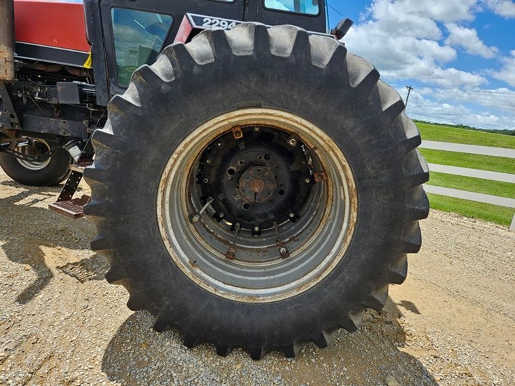 1984-case-ih-2294-image-39