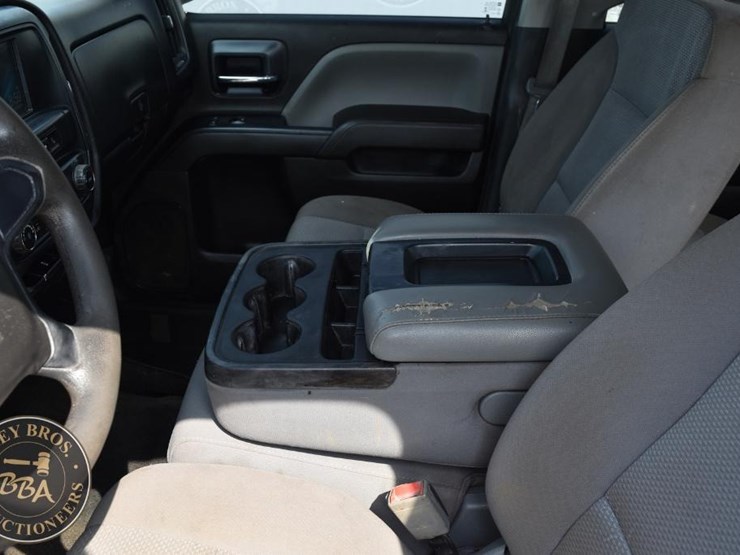 2017-chevrolet-silverado-1500-image-40