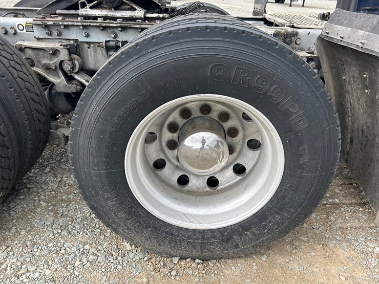2017-kenworth-t660-image-81