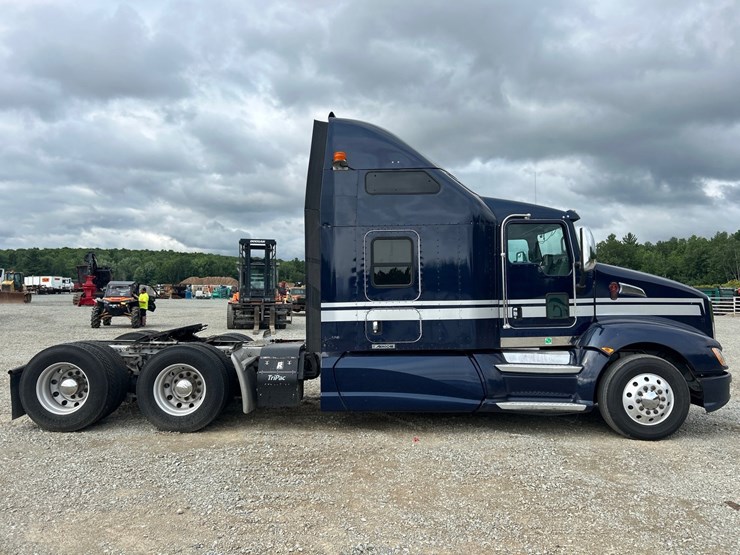 2017-kenworth-t660-image-6