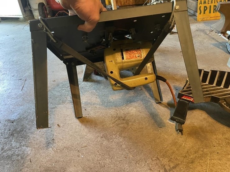 miter-saw-w/router-table-image-4