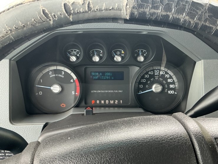 2012-ford-f550-image-21