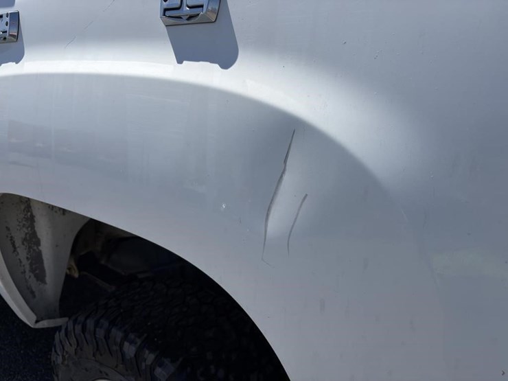 2012-gmc-sierra-2500-image-13
