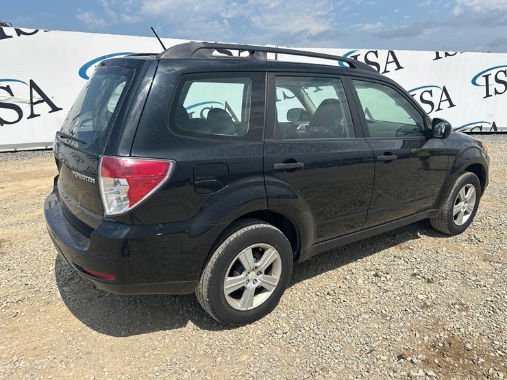 2010-subaru-forester-image-5