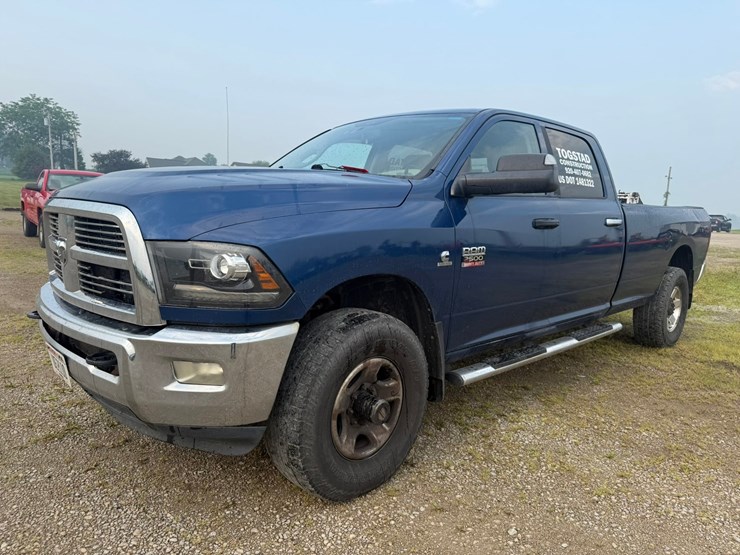 dodge-2500-image-1