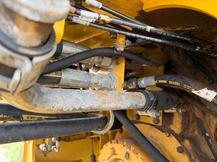 caterpillar-930h-image-26