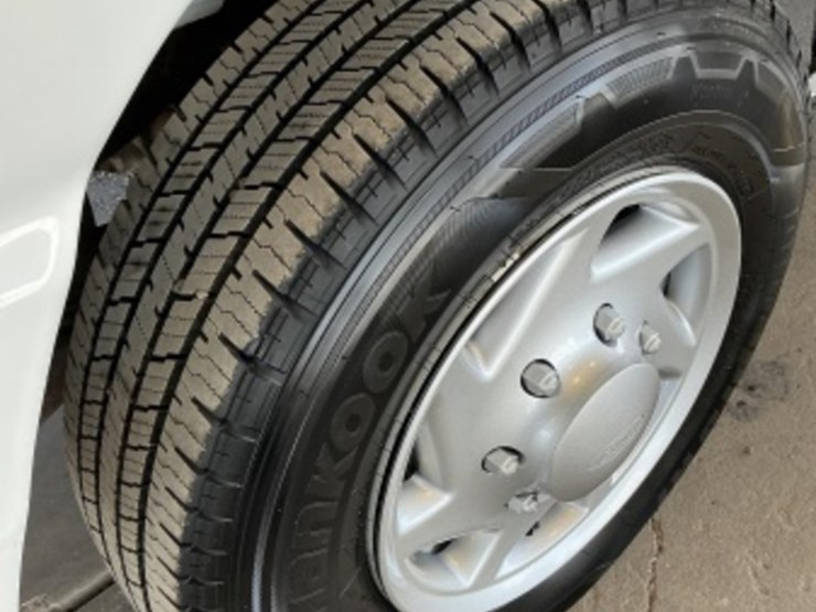 1999-ford-cargo-image-9