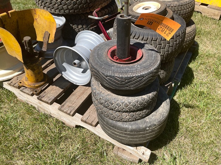 #2182-•-pallet-of-lawn-tractor-tires-image-11
