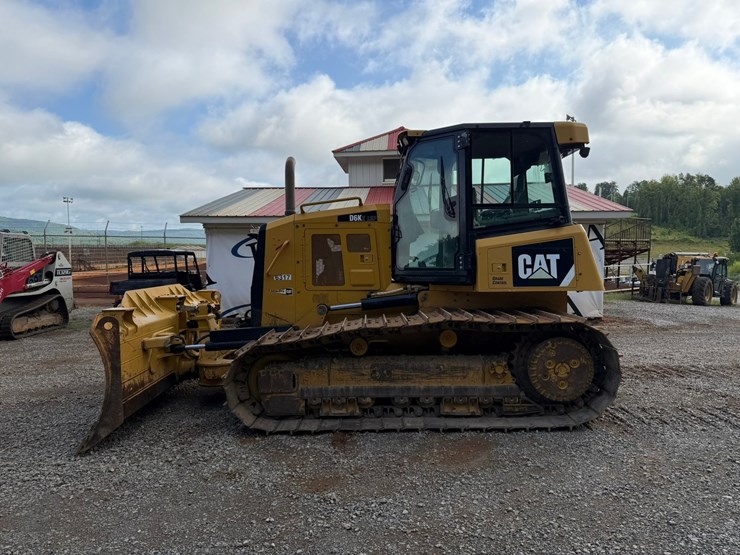 caterpillar-d6k-image-2